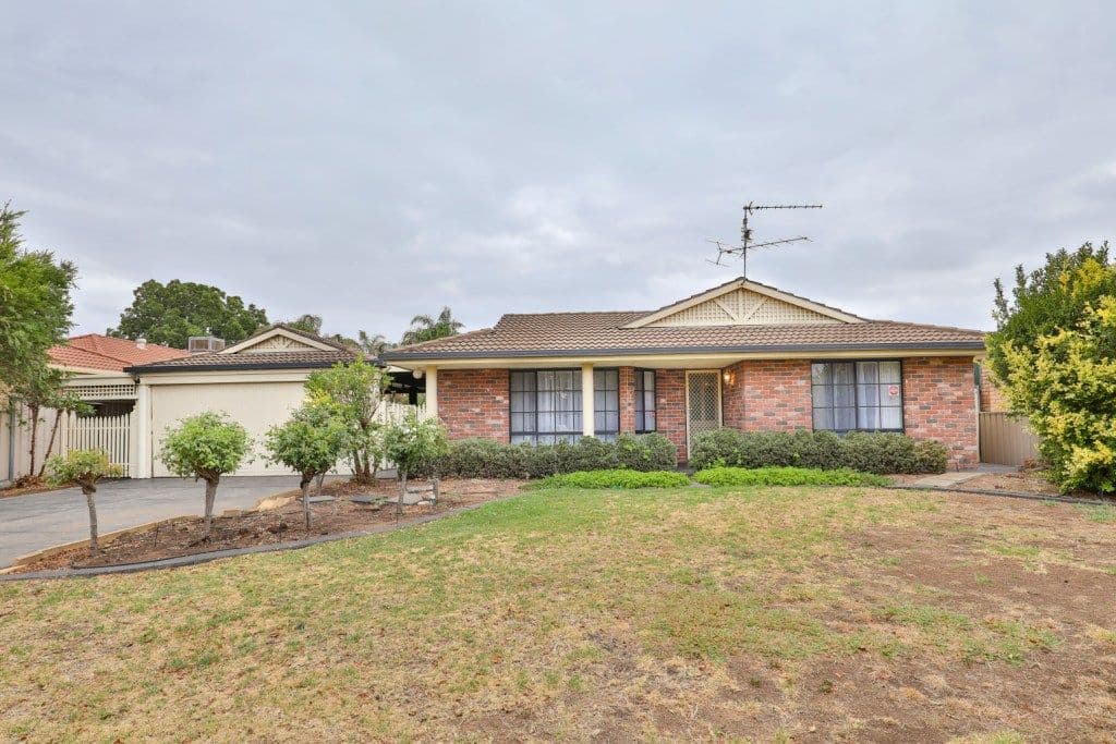 17 Muscat Court, Mildura VIC 3500, Mildura - Image 1