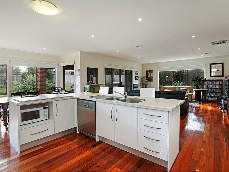 5 Gumtree Court, HIGHTON VIC 3216, Highton - Thumbnail 2