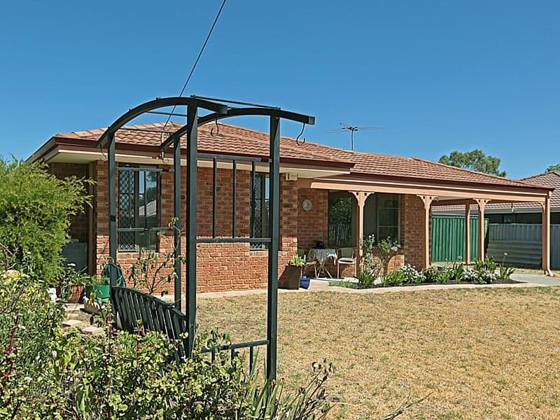 4 Karoonda Street, ARMADALE WA 6112, Armadale - Thumbnail 2