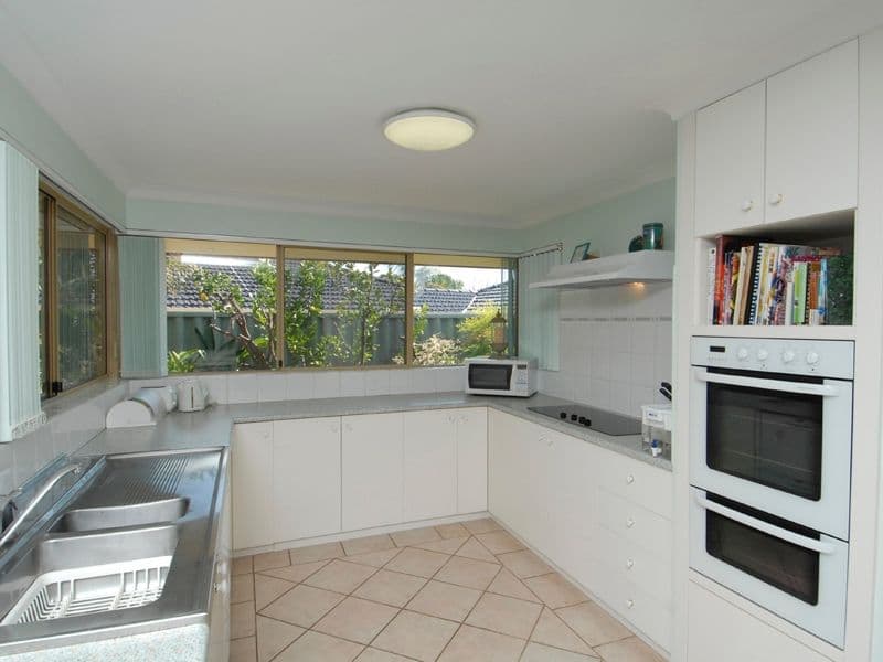 24 Rosewood Crescent, DIANELLA WA 6059, Dianella - Thumbnail 5