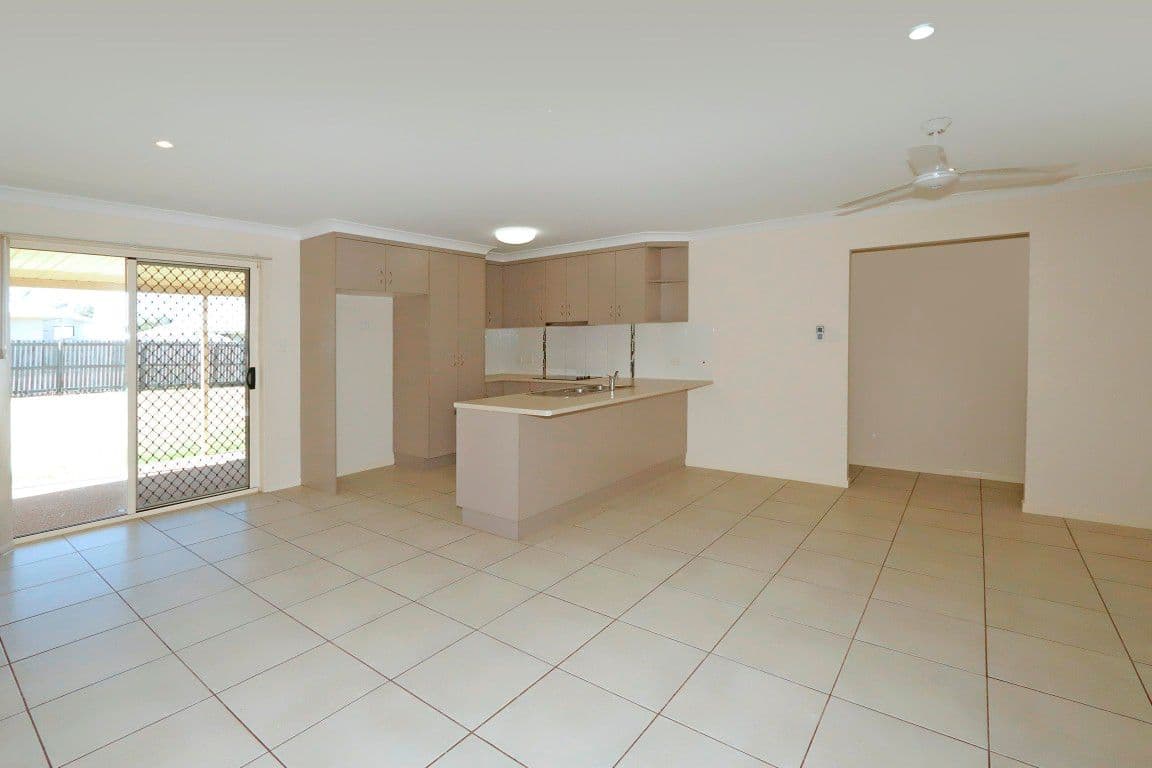 15 Justin Street, Gracemere QLD 4702, Gracemere - Thumbnail 4