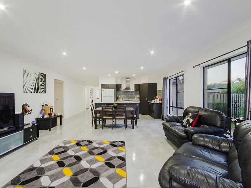 14 Benz Link, Upper Coomera QLD 4209, Upper Coomera - Thumbnail 5