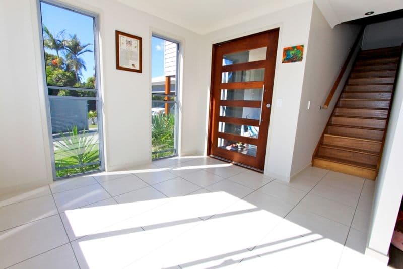 4 Moorhen Place, BURLEIGH WATERS QLD 4220, Burleigh Waters - Thumbnail 3