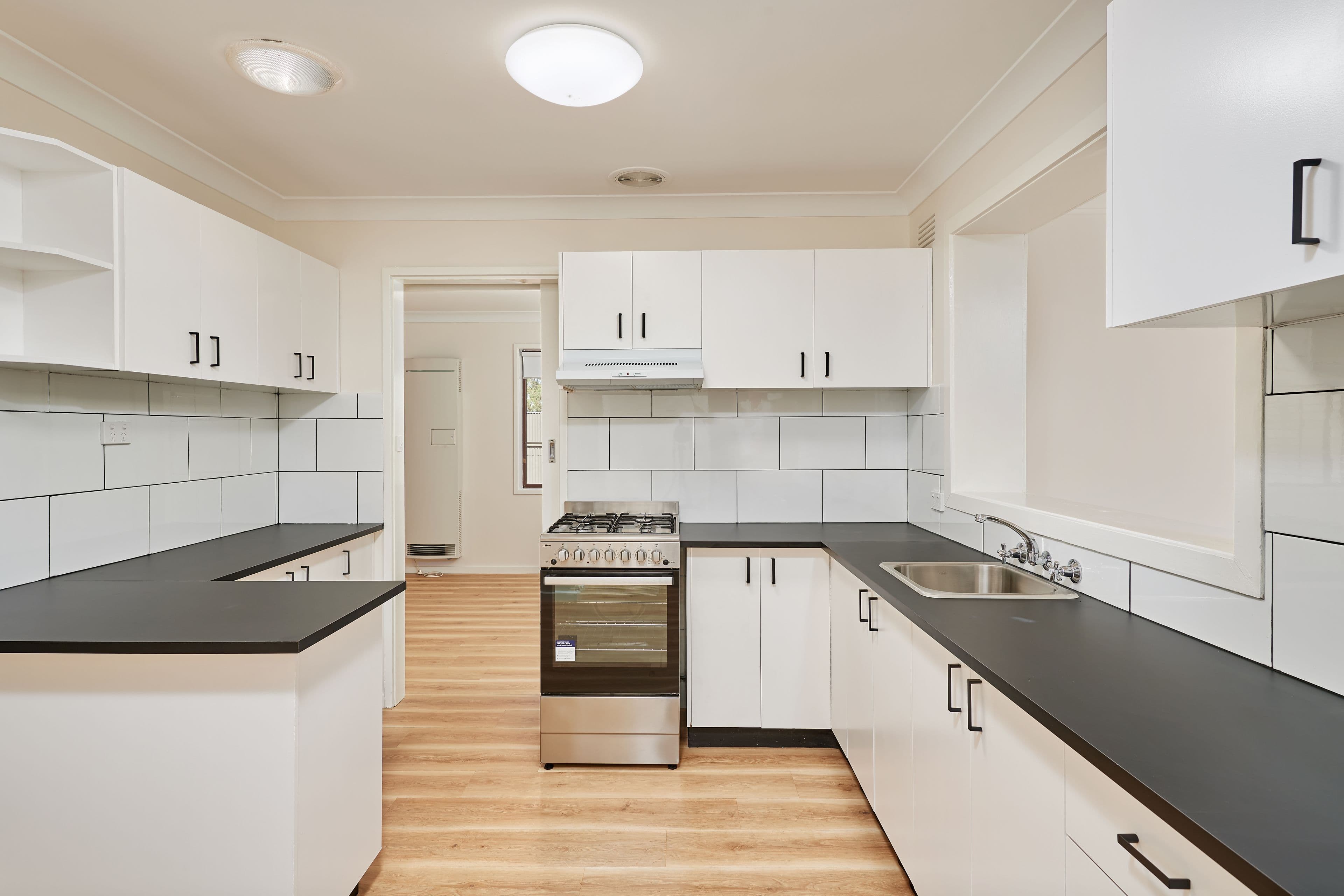 271 Kincaid Street, Wagga Wagga NSW 2650, Wagga Wagga - Thumbnail 2