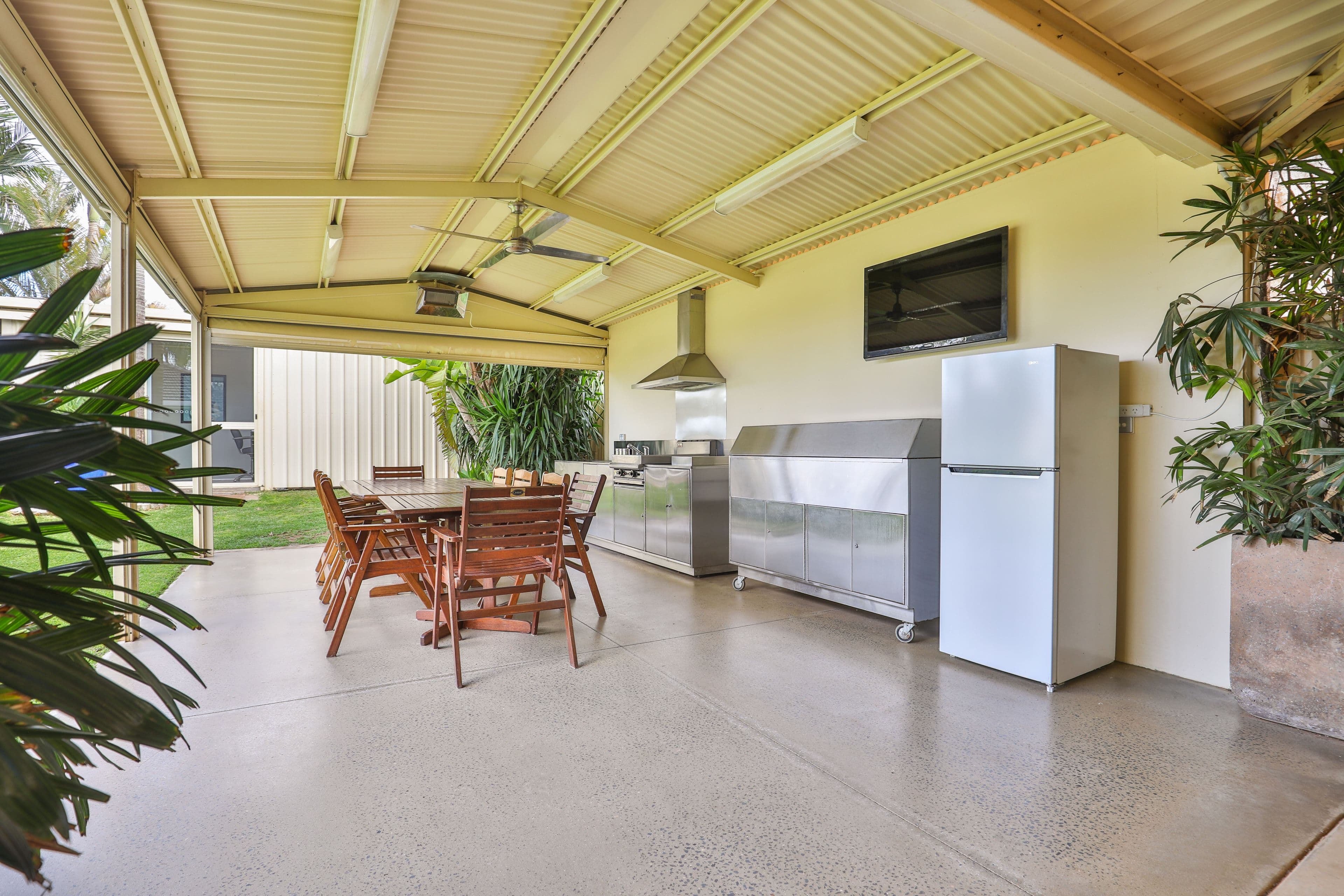 842 Koorlong Avenue, Irymple VIC 3498, Irymple - Thumbnail 2