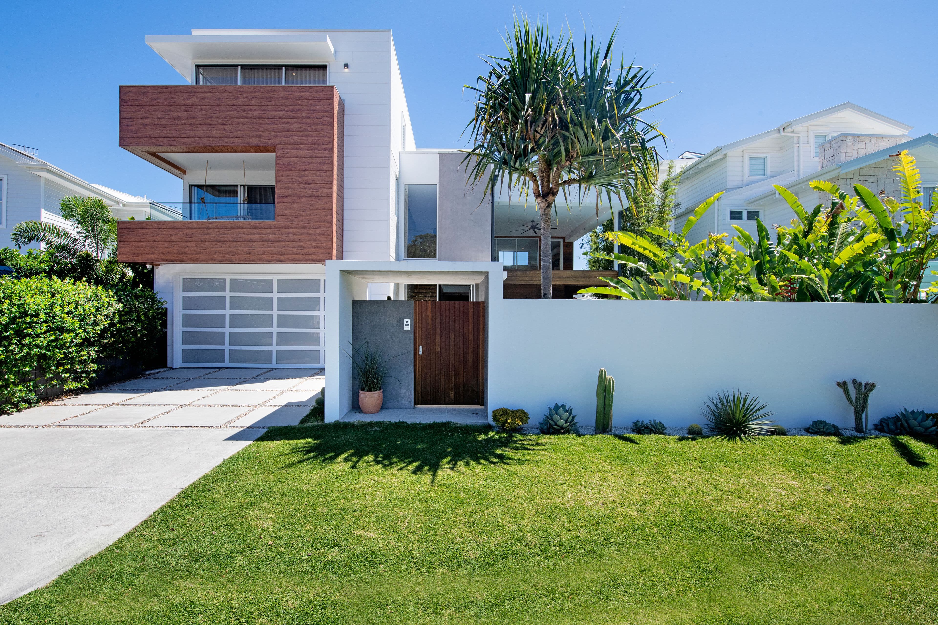 14 Tawarri Crescent, Burleigh Heads QLD 4220, Burleigh Heads - Thumbnail 2