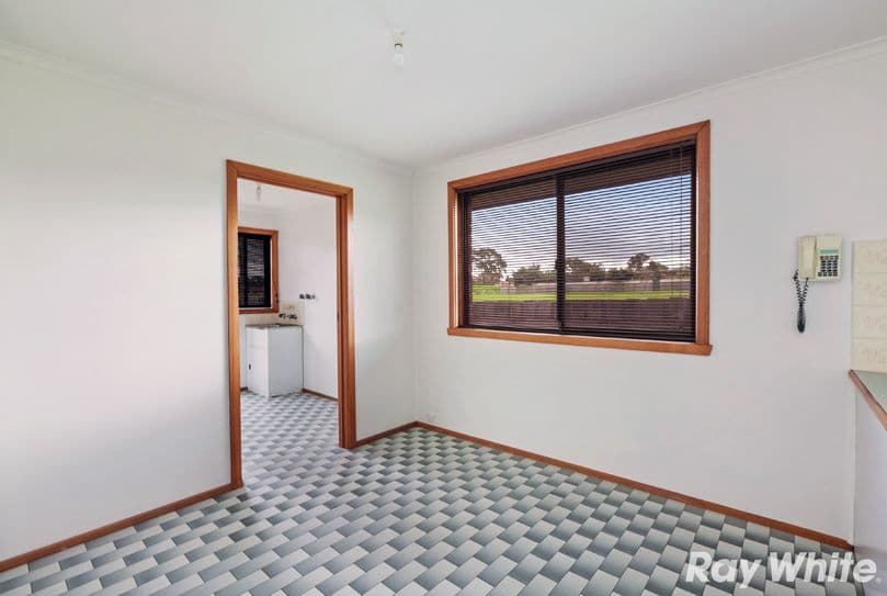 16 Sieben Close, Mill Park VIC 3082, Mill Park - Thumbnail 4