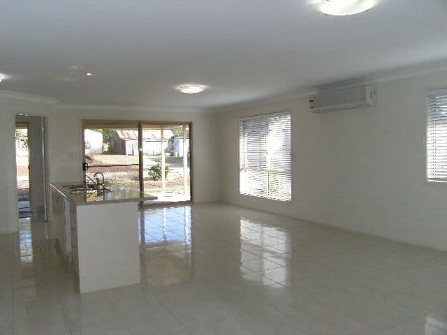 11 Beresford, PITTSWORTH QLD 4356, Pittsworth - Thumbnail 2