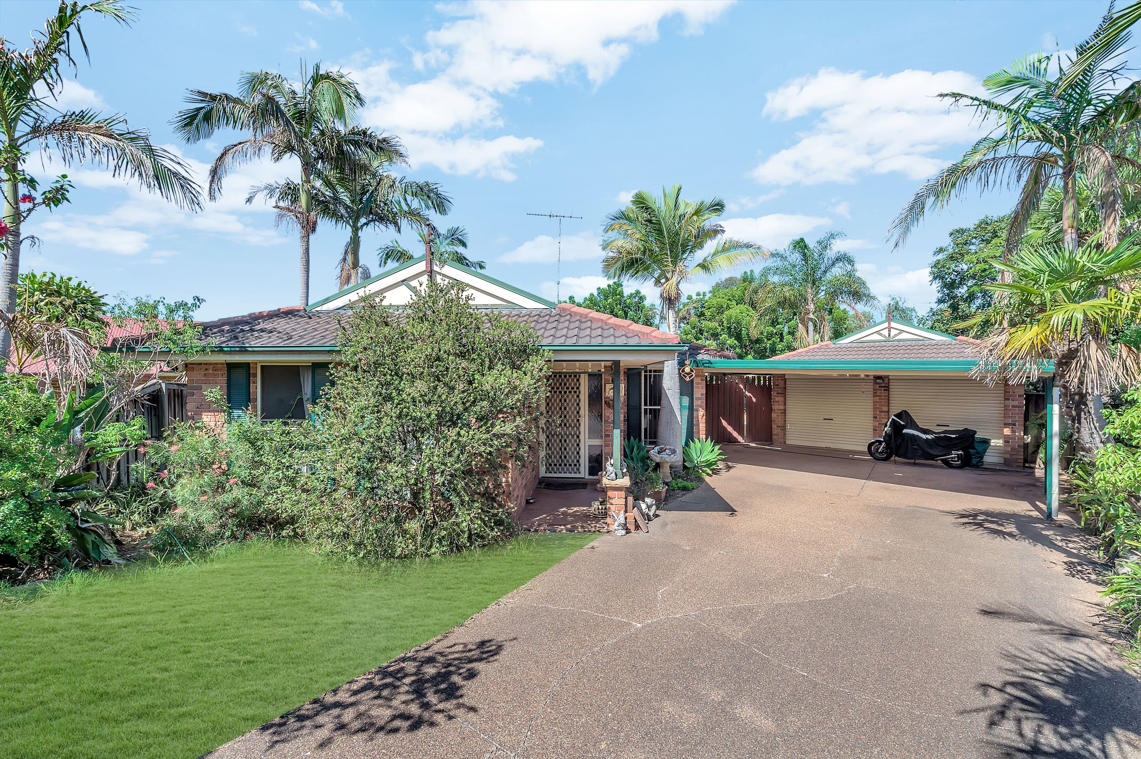 6 Yarraman Close, Quakers Hill - Image 1