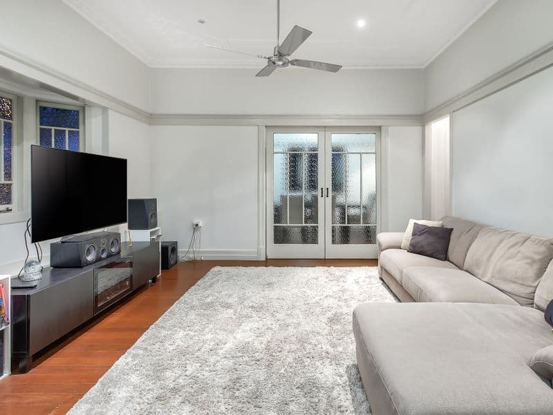 8 Hipwood Street, Norman Park QLD 4170, Norman Park - Thumbnail 2