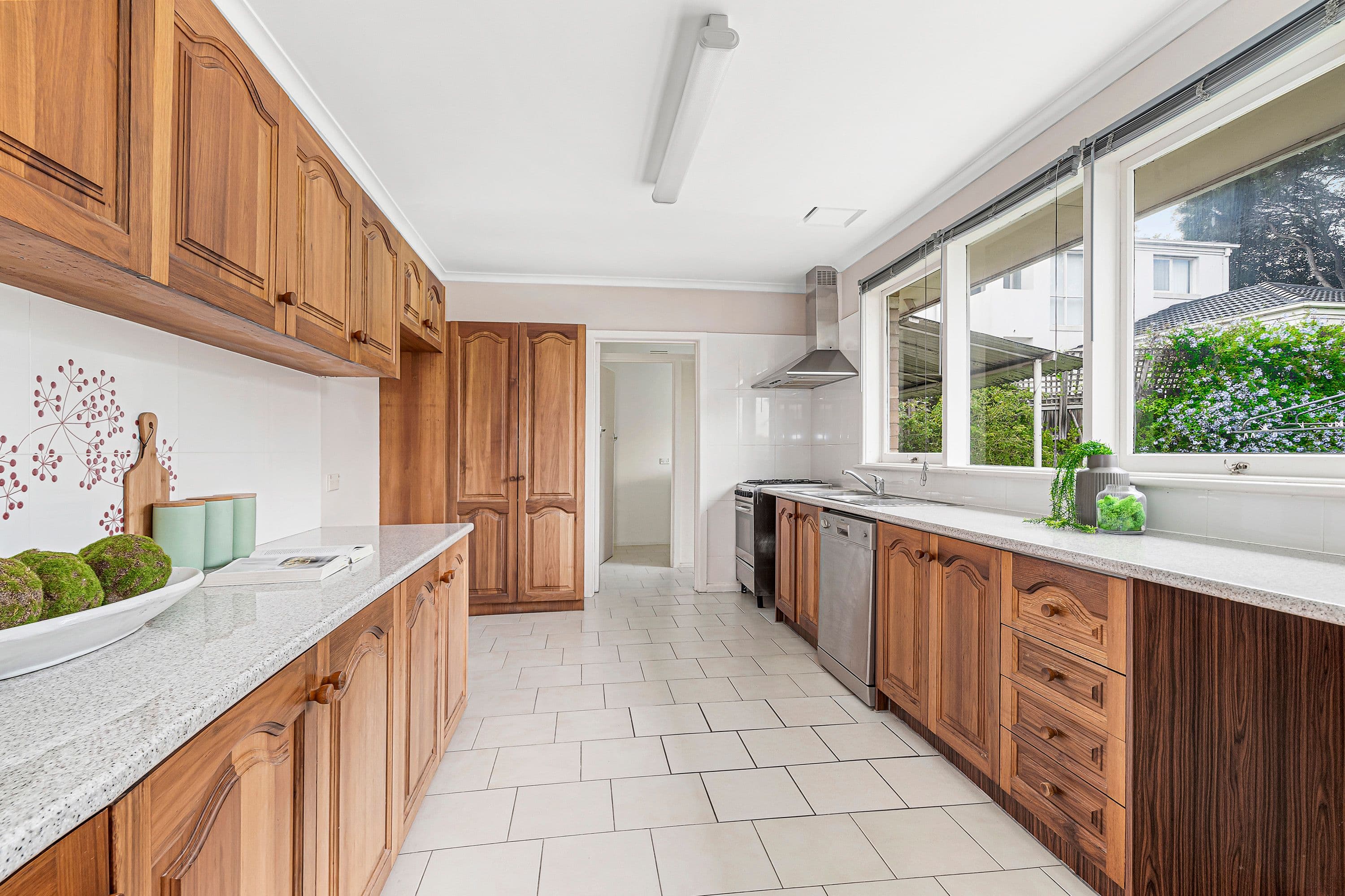 28 Baird Street South, Doncaster VIC 3108, Doncaster - Thumbnail 3