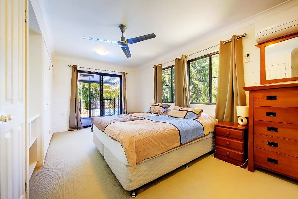 7 Glenrowan Drive, OAK VALLEY QLD 4811, Oak Valley - Thumbnail 2