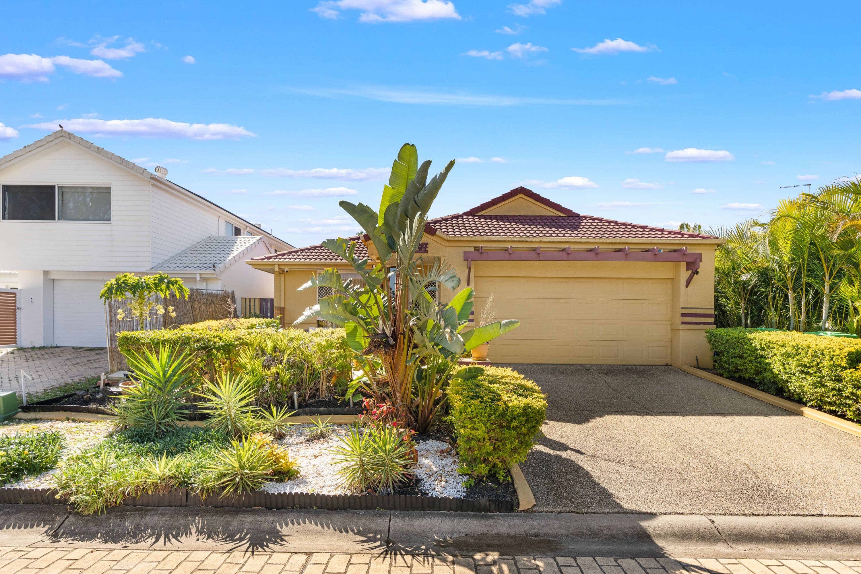 9 Greendale Place, Burleigh Waters QLD 4220, Burleigh Waters - Thumbnail 2