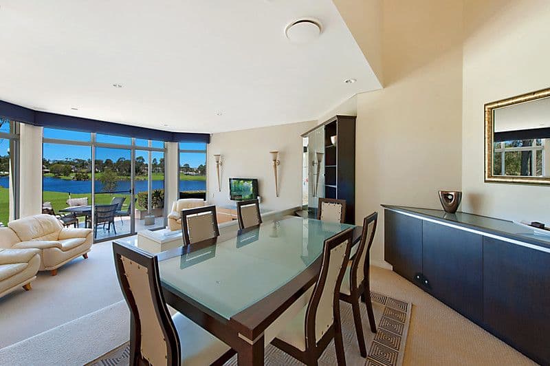 5479 Bay Hill Terrace, SANCTUARY COVE QLD 4212, Hope Island - Thumbnail 3