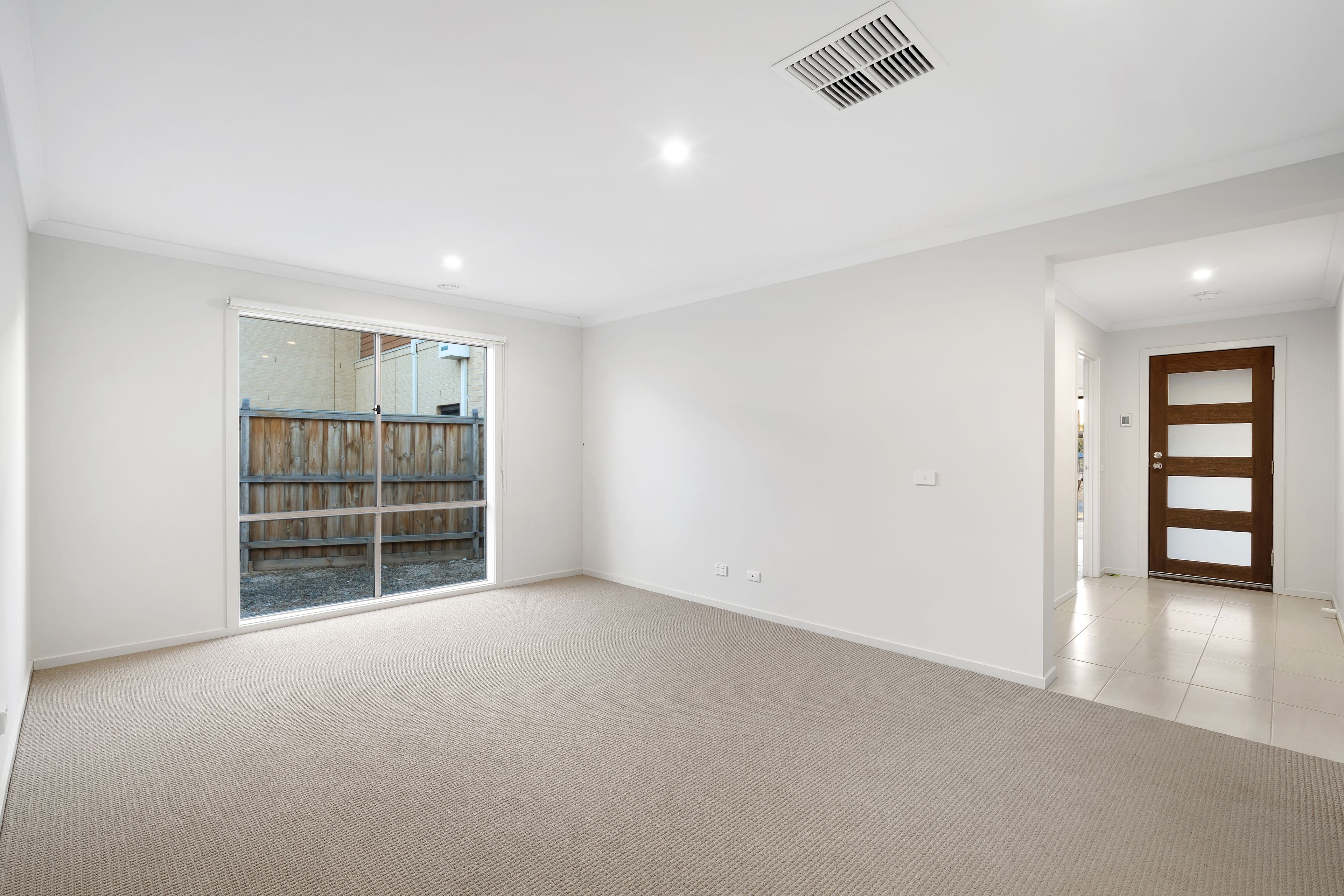 33 Wingfield Parkway, Williams Landing VIC 3027, Williams Landing - Thumbnail 3