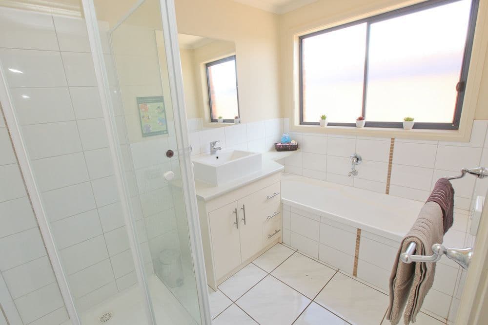 12 Lisa Court, MILDURA VIC 3500, Mildura - Thumbnail 8