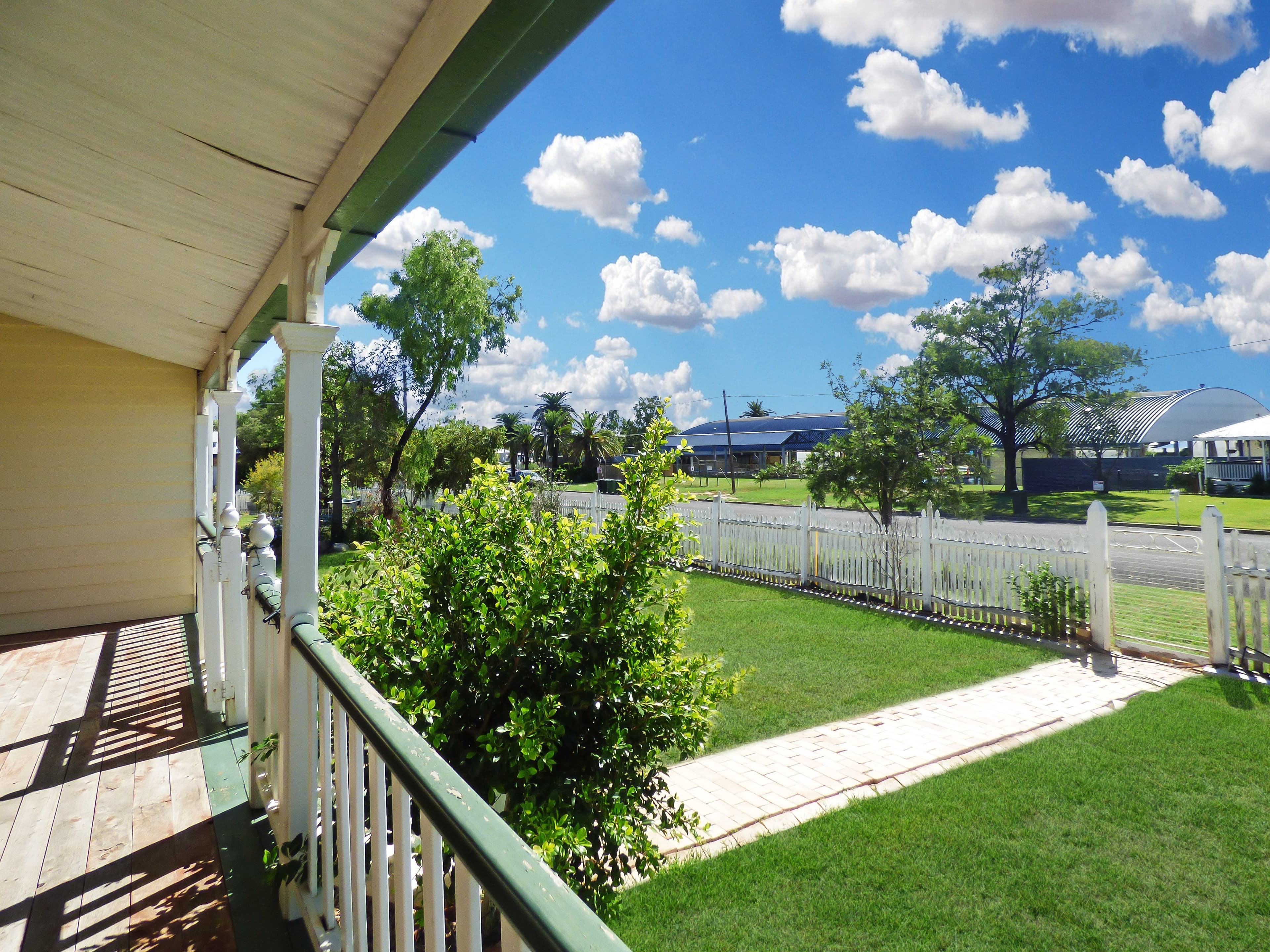 5 Spencer Street, Roma QLD 4455, Roma - Thumbnail 2