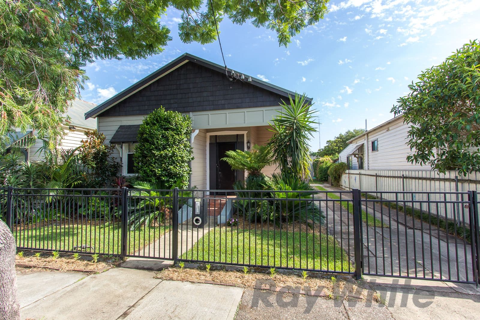4 Gow Street, Hamilton North - Image 1