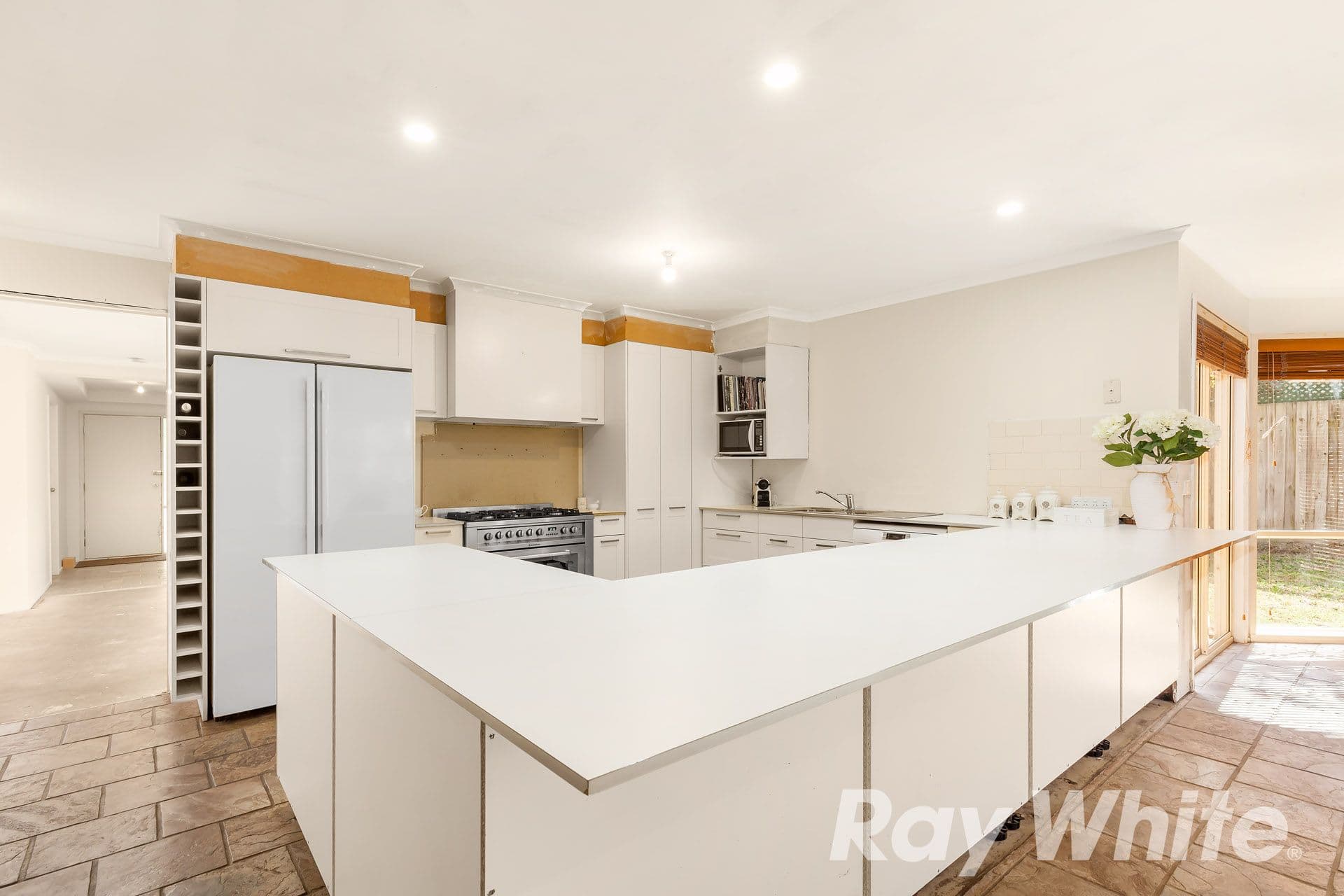 15 Dandrea Court, Rowville VIC 3178, Rowville - Thumbnail 3