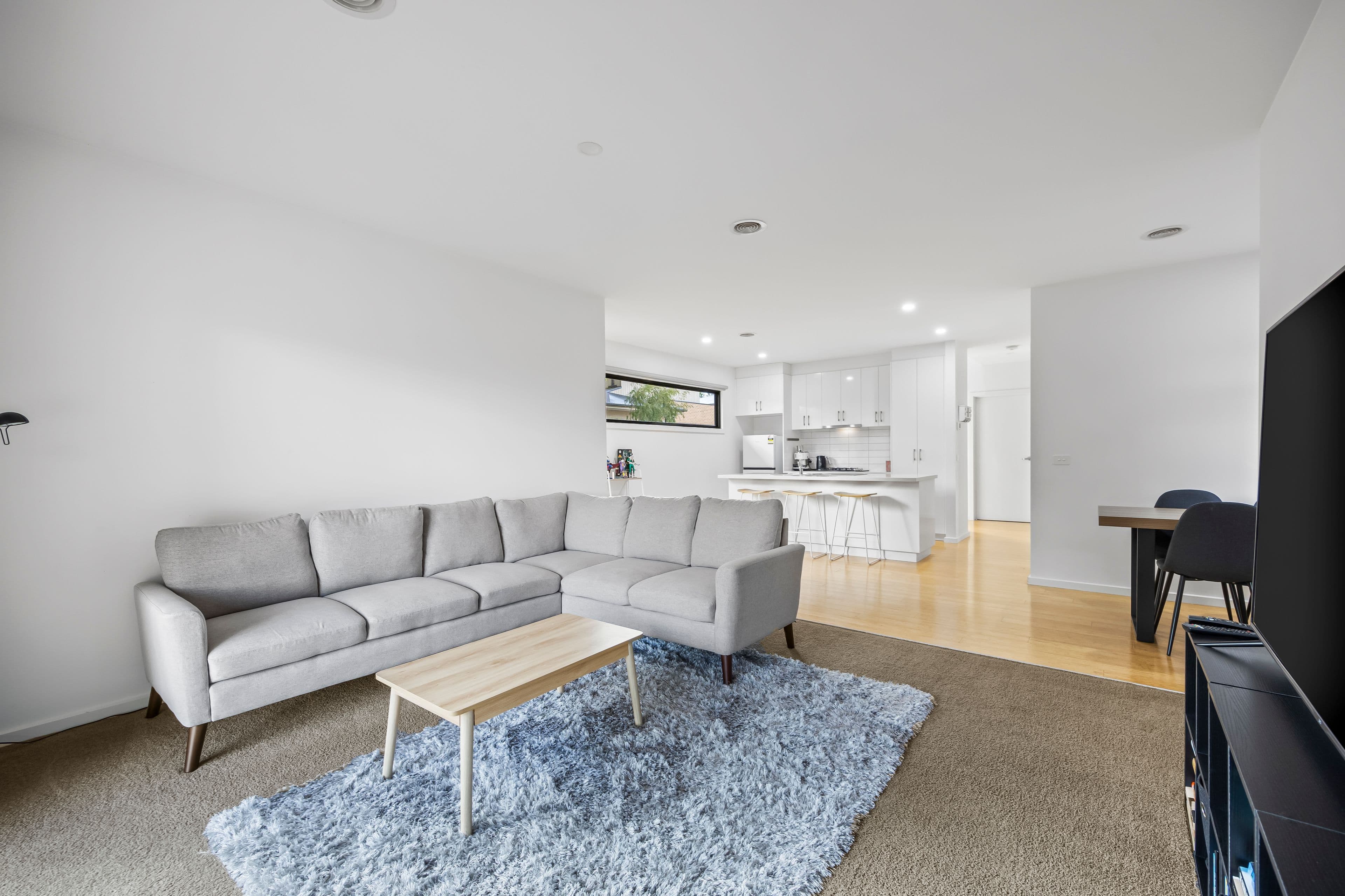302 Clayton Street, Canadian VIC 3350, Canadian - Thumbnail 2