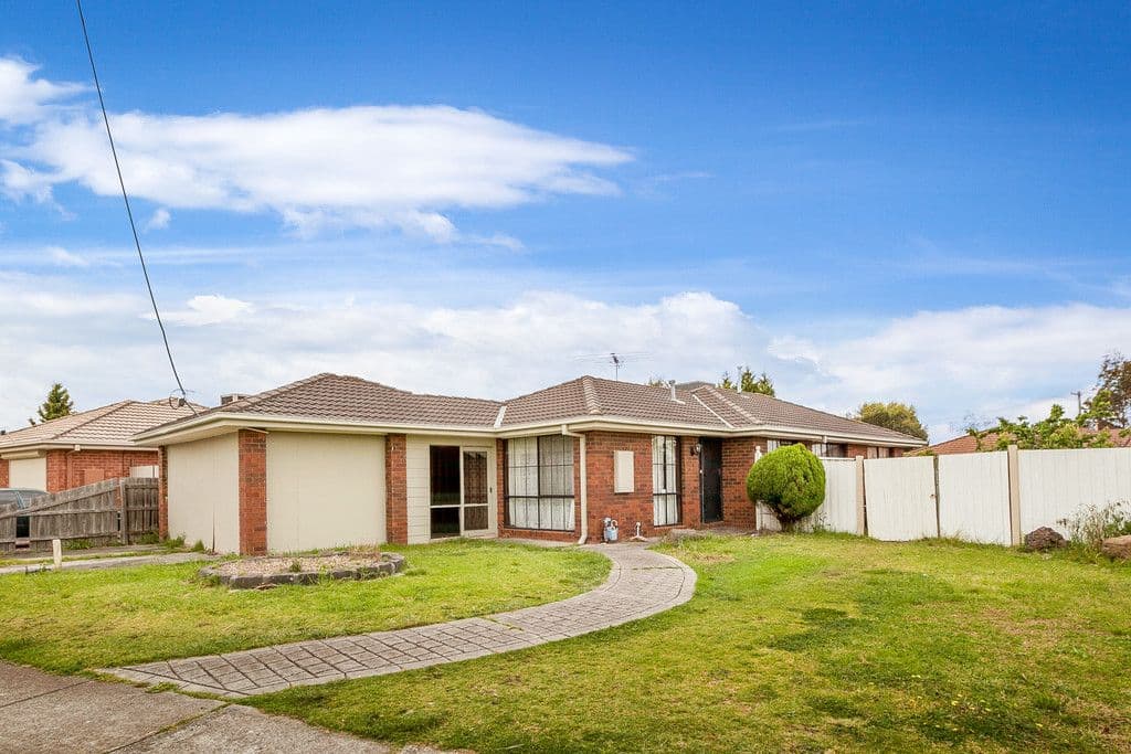 77 Banbury Crescent, CRAIGIEBURN VIC 3064, Craigieburn - Thumbnail 2
