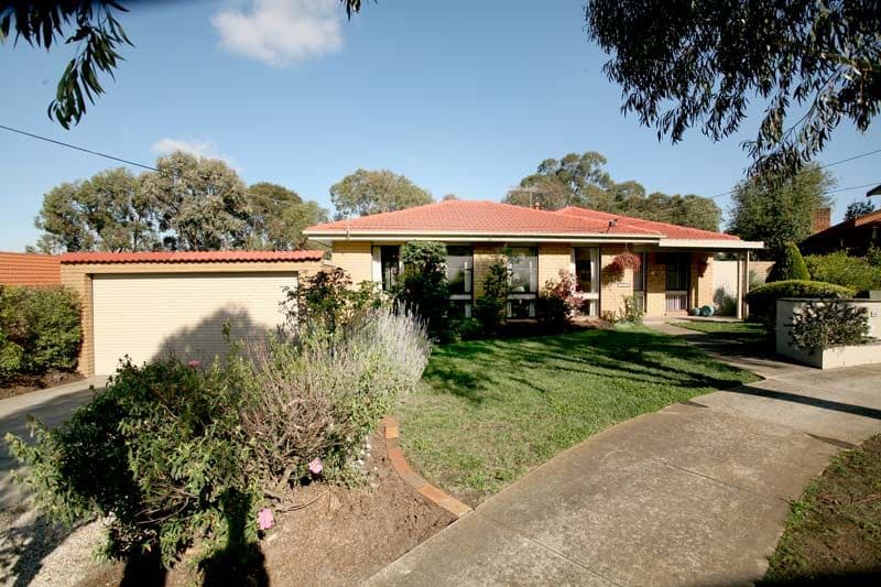 12A Briggs Place, Armadale - Image 1