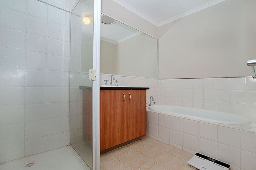22 Redbark Hill Circuit, SOUTH MORANG VIC 3752, South Morang - Thumbnail 5