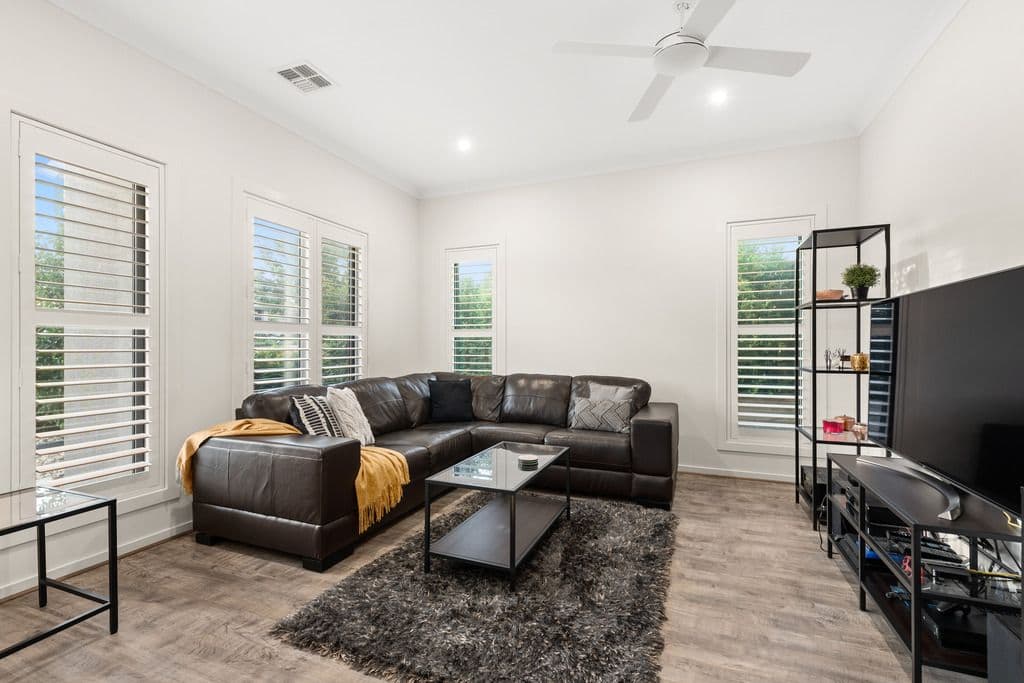 22 Wakehurst Way, Officer VIC 3809, Officer - Thumbnail 4