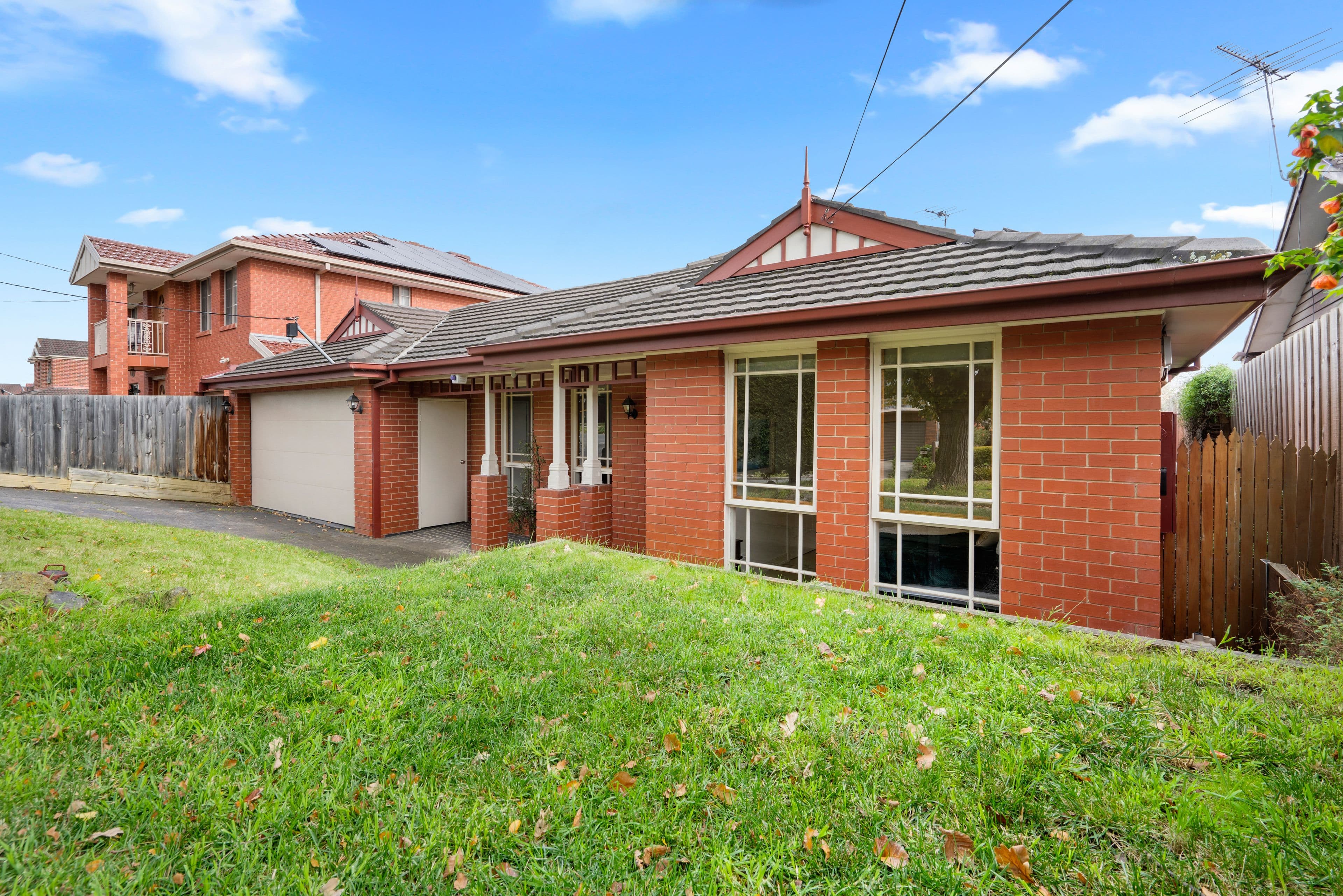 37 Trafalgar Crescent, Bundoora VIC 3083, Bundoora - Thumbnail 2