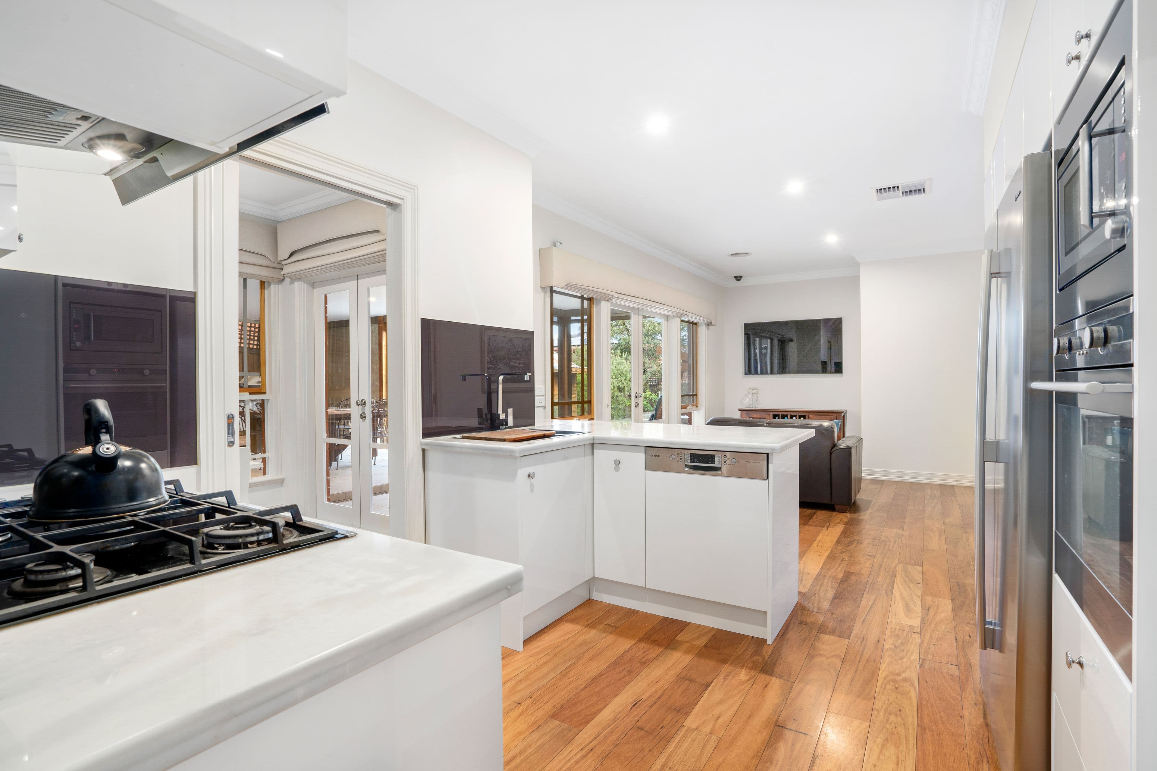 37 Trafalgar Crescent, Bundoora VIC 3083, Bundoora - Thumbnail 4