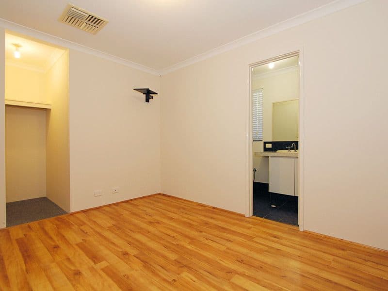 19 Alsace Avenue, CAVERSHAM WA 6055, Caversham - Thumbnail 7
