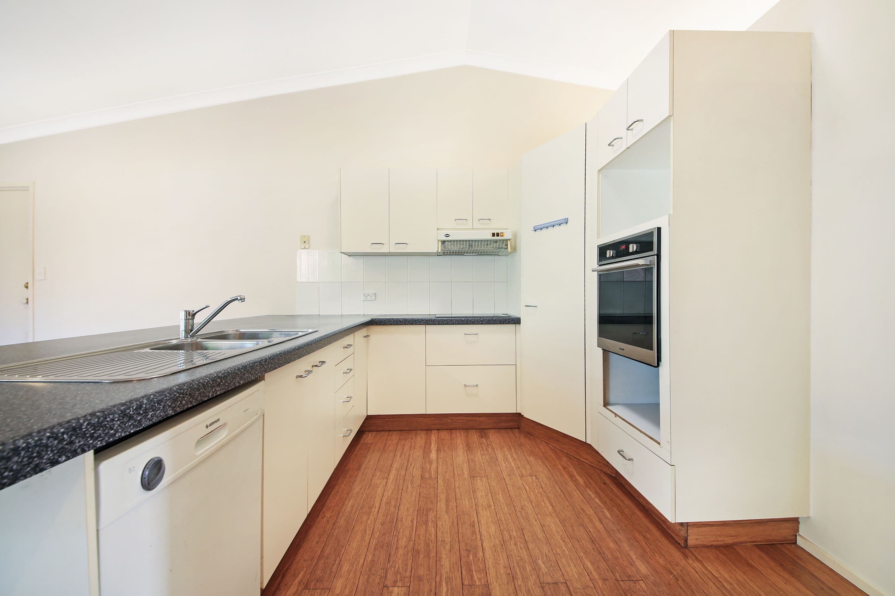 9 Maidstone Place, Robina QLD 4226, Robina - Thumbnail 4