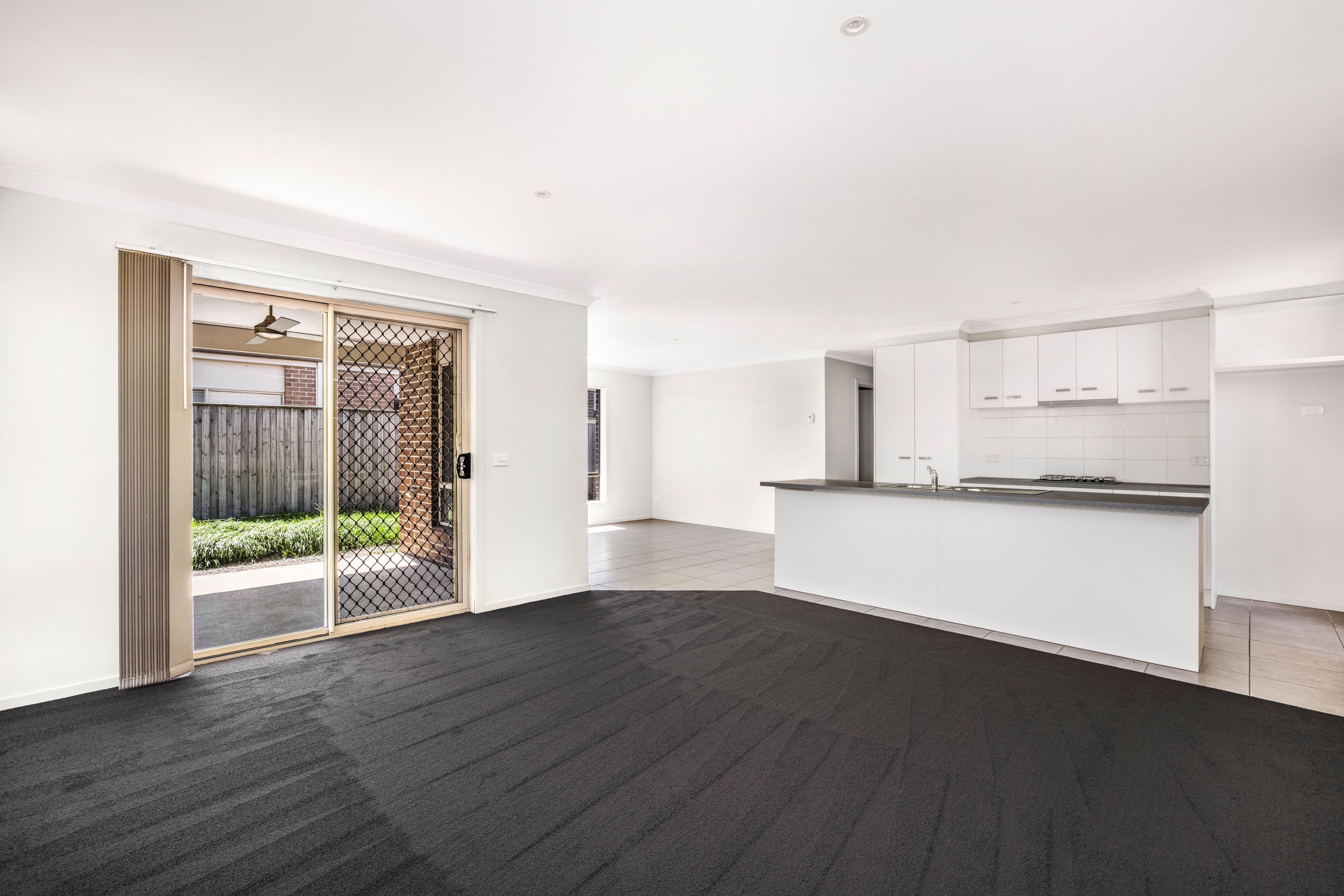 12 Weebill Way, Pakenham VIC 3810, Pakenham - Thumbnail 5