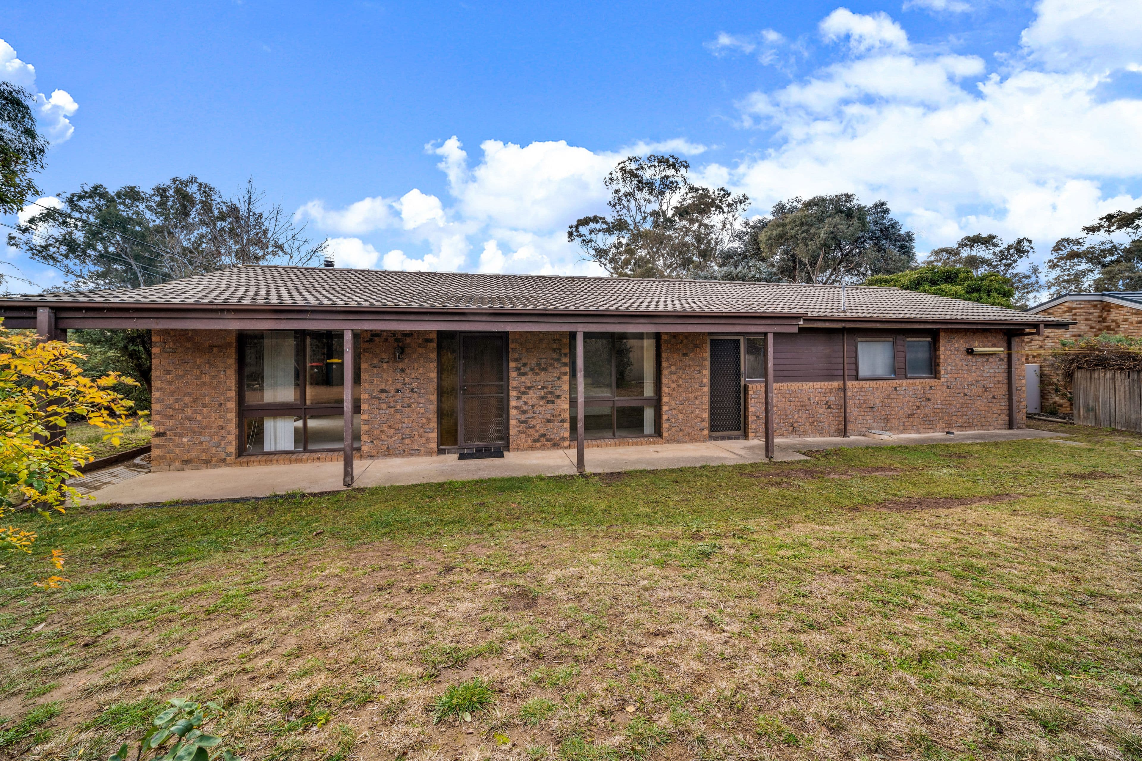 27 Lyall Crescent, Kambah ACT 2902, Kambah - Image 1