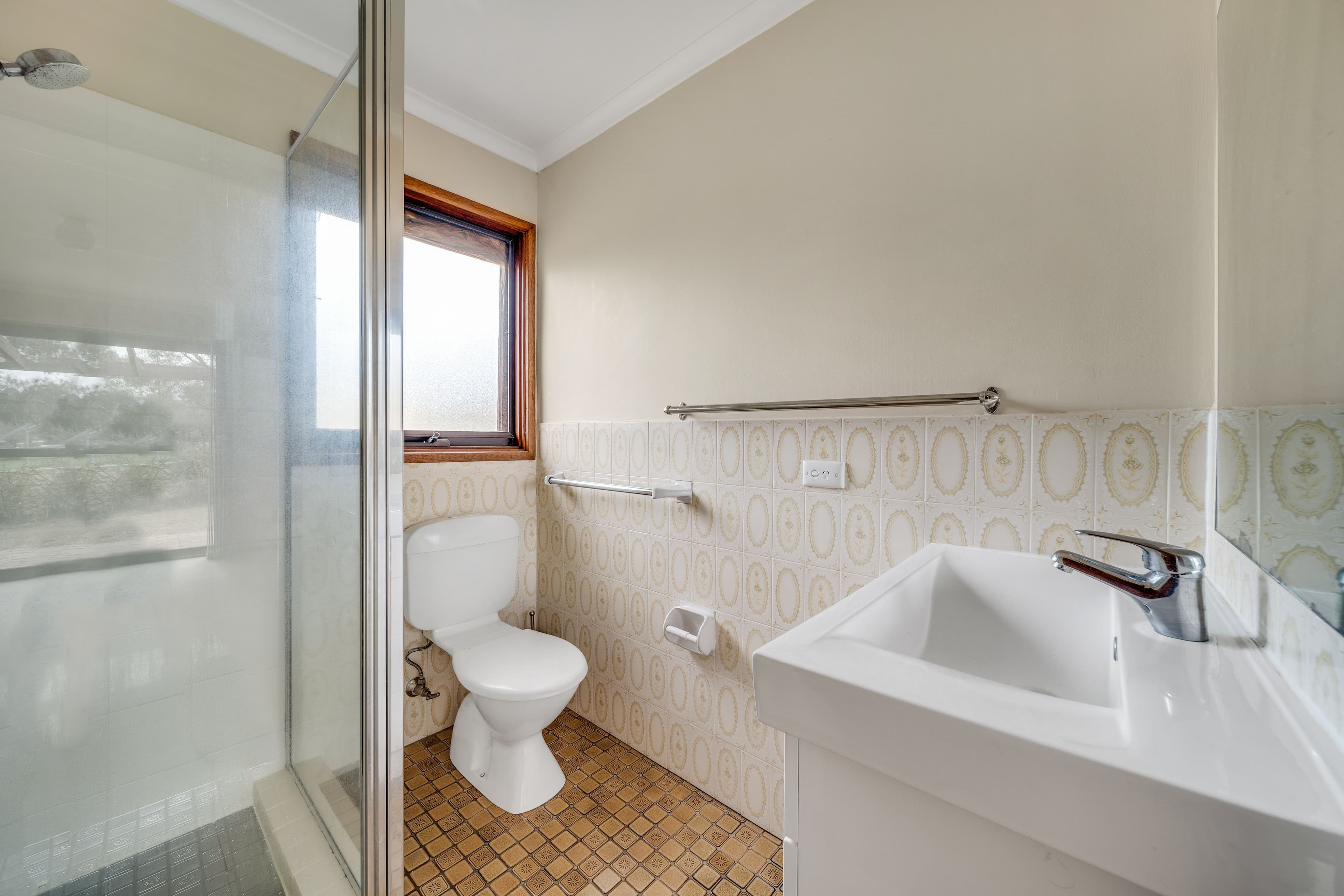 27 Lyall Crescent, Kambah ACT 2902, Kambah - Thumbnail 6