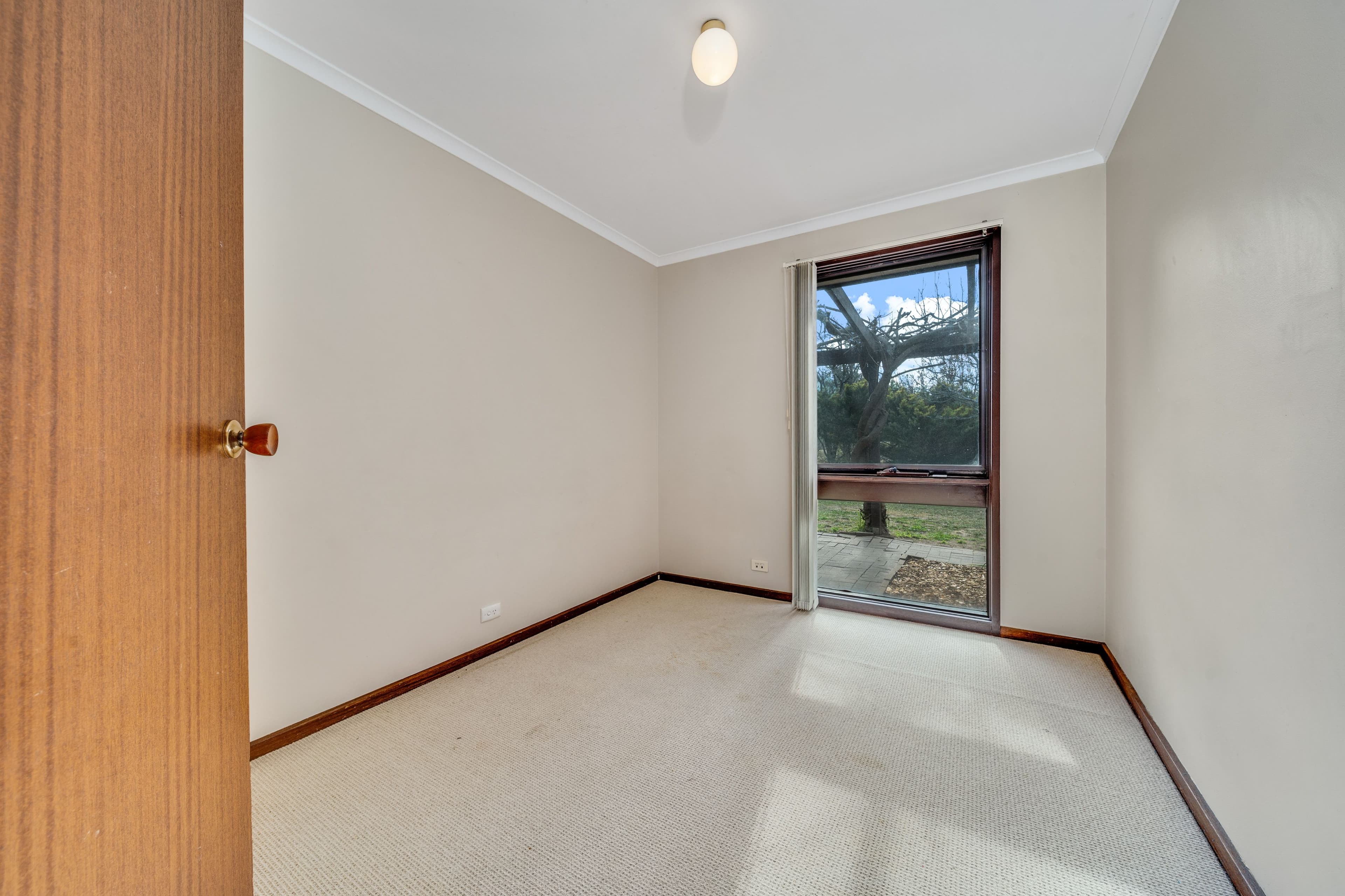 27 Lyall Crescent, Kambah ACT 2902, Kambah - Thumbnail 8