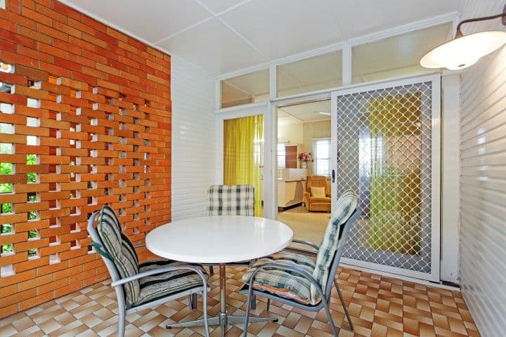 454 Nursery Road, HOLLAND PARK QLD 4121, Holland Park - Thumbnail 3