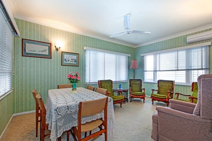 454 Nursery Road, HOLLAND PARK QLD 4121, Holland Park - Thumbnail 4