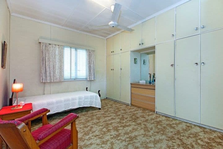 454 Nursery Road, HOLLAND PARK QLD 4121, Holland Park - Thumbnail 8