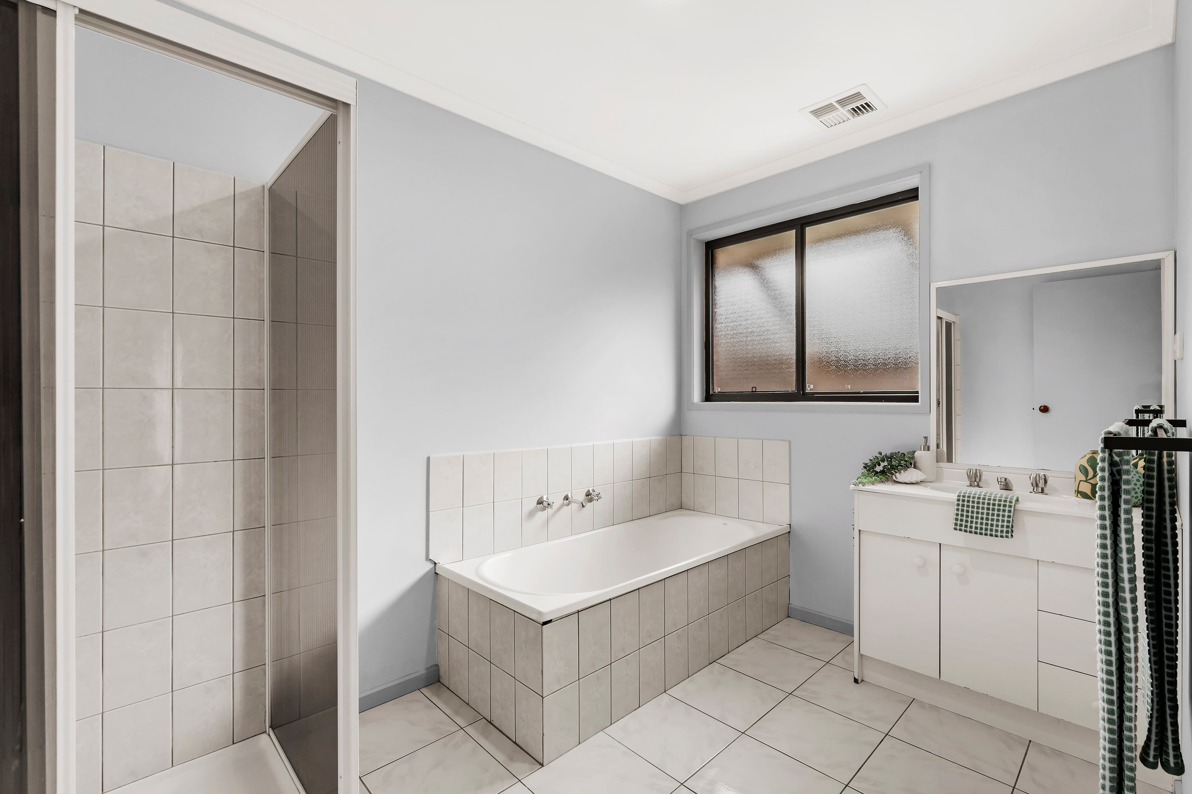 54 Manning Clark Road, Mill Park VIC 3082, Mill Park - Thumbnail 8