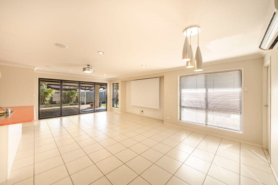 627 Hume Street, KEARNEYS SPRING QLD 4350, Kearneys Spring - Thumbnail 4