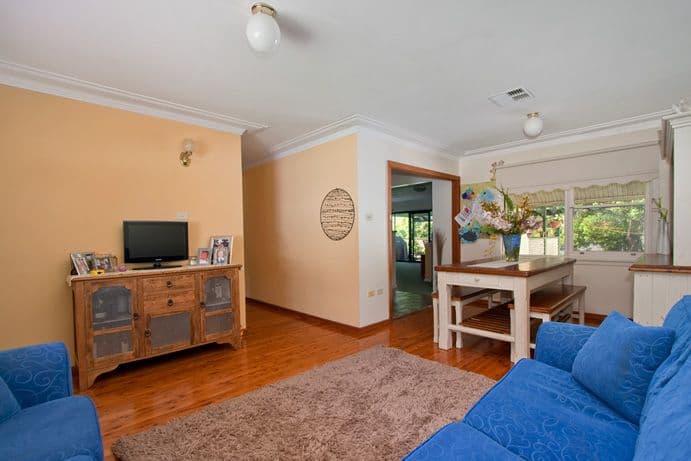 8 Yvette Street, BAULKHAM HILLS NSW 2153, Baulkham Hills - Thumbnail 4