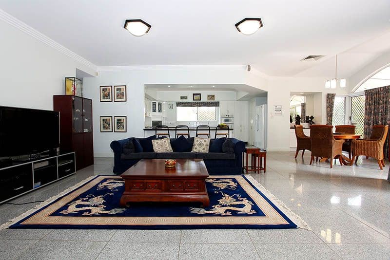 49 Drysdale Street, MOUNT OMMANEY QLD 4074, Mount Ommaney - Thumbnail 4