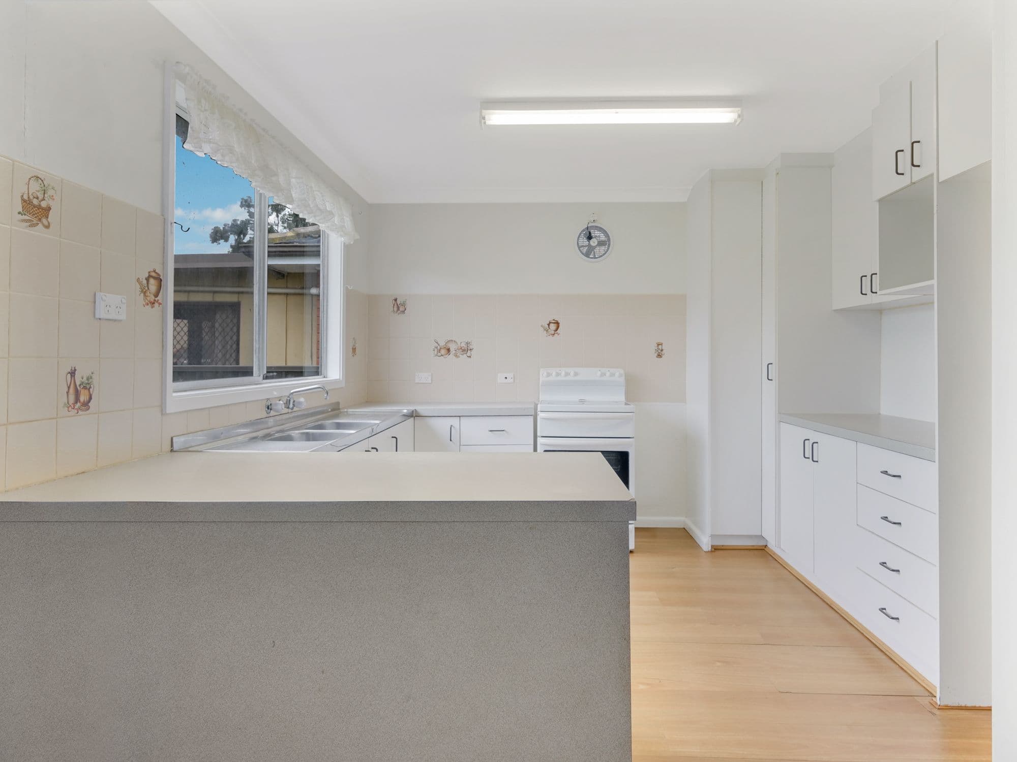 27 Koala Avenue, Ingleburn NSW 2565, Ingleburn - Thumbnail 4