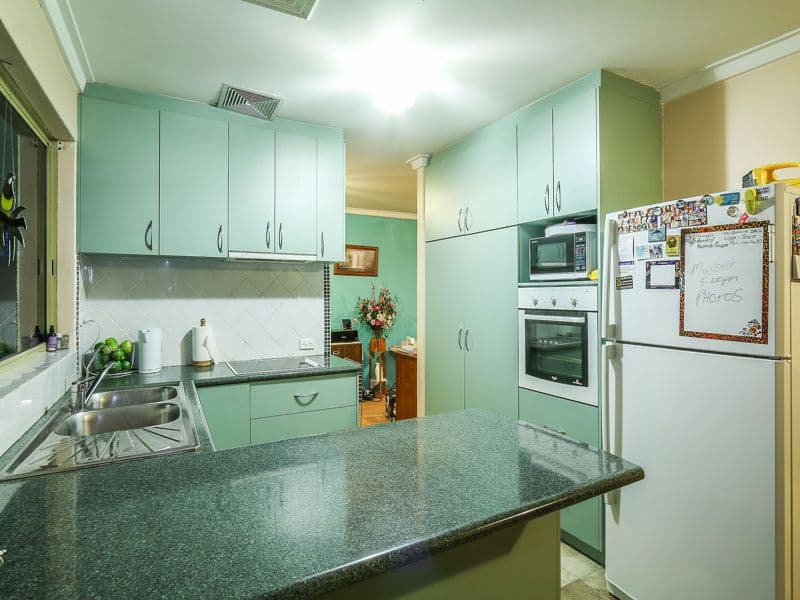14 Scarp View, Swan View WA 6056, Swan View - Image 1