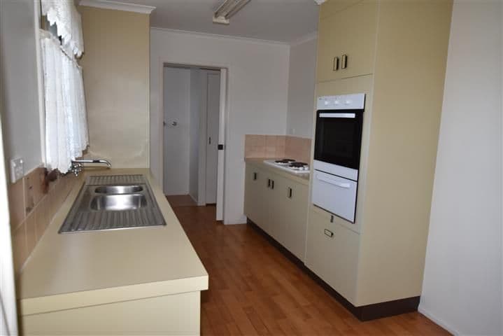 24 Apollo Drive, Clinton QLD 4680, Clinton - Thumbnail 2
