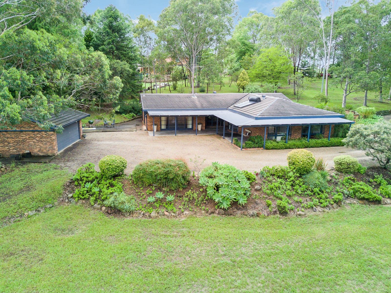 227 Crooked Lane, North Richmond - Image 1