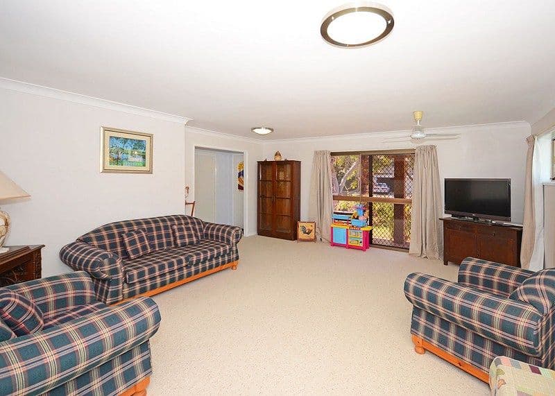 4 Keys Avenue, TORQUAY QLD 4655, Torquay - Thumbnail 3