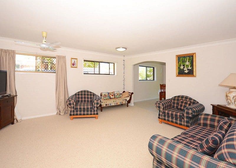 4 Keys Avenue, TORQUAY QLD 4655, Torquay - Thumbnail 4