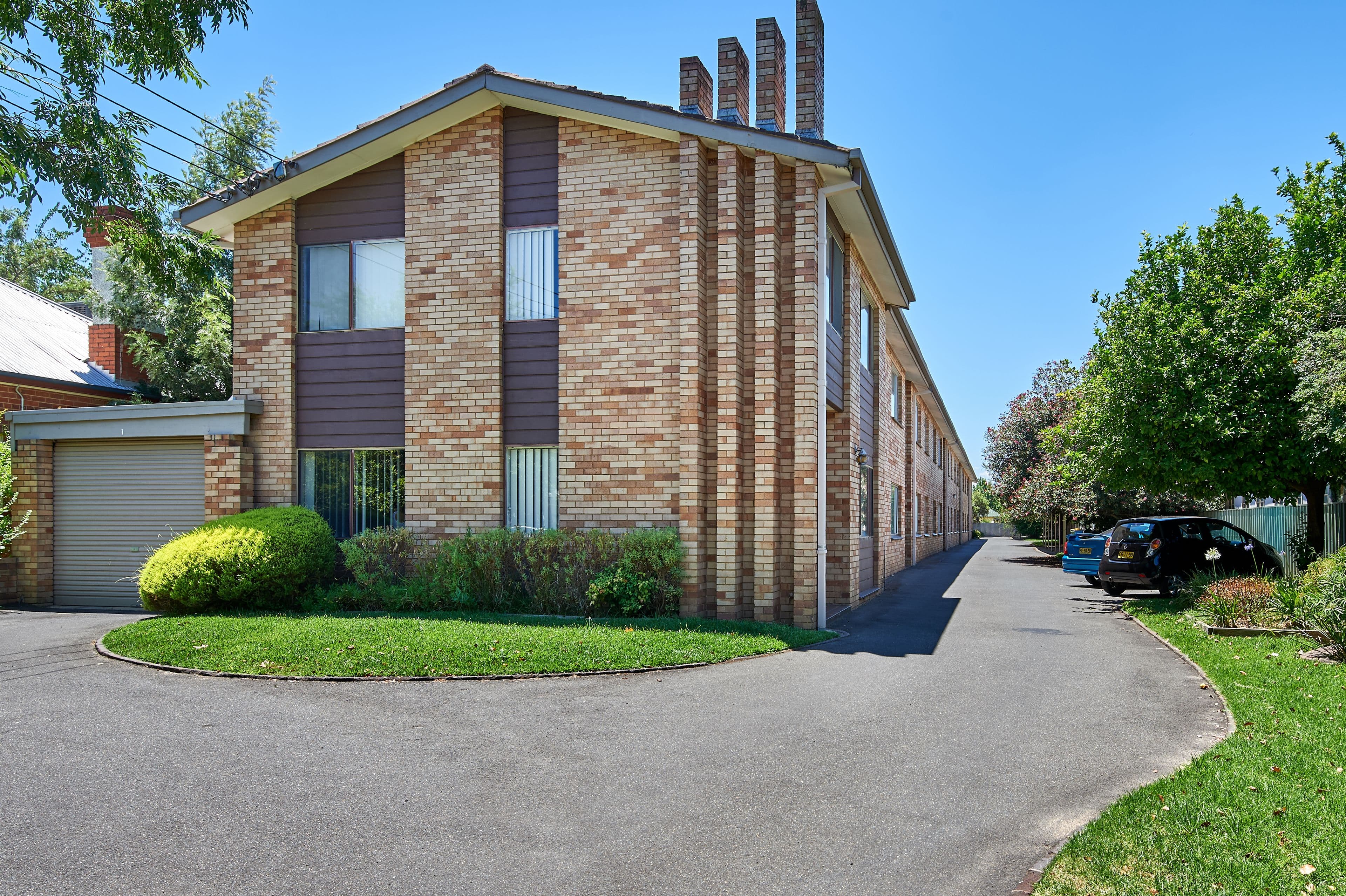 49 Simmons Street, Wagga Wagga - Image 1